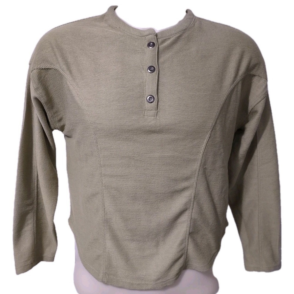 Cupio Shirt Women's Size L Soft Long Sleeve Cozy Buttons Round Hem Lined Green